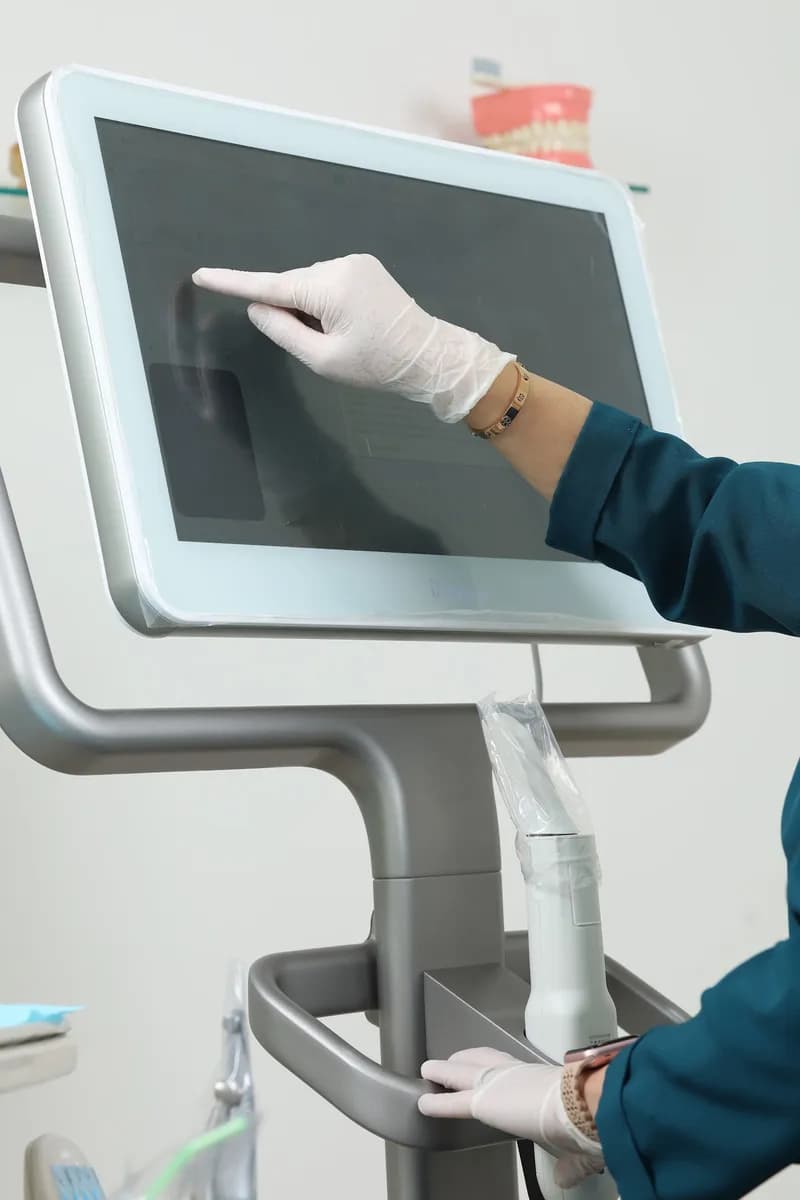 Signature Dental Centre by Dr. Leena Al-Sheerawi — صورة 7