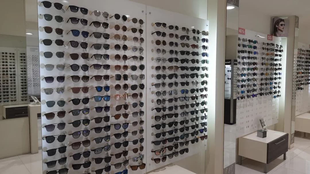 Yateem Optician — صورة 3
