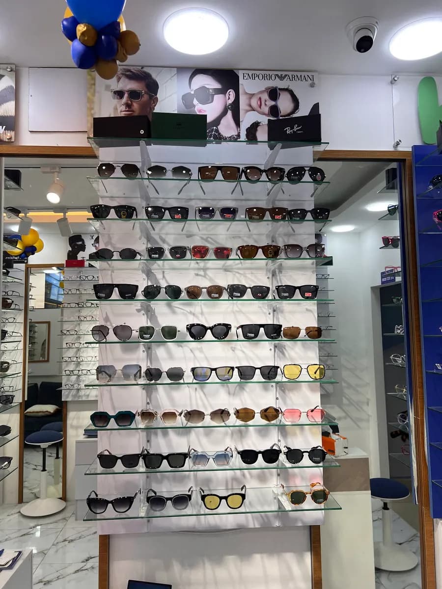 Al Naddarah Opticals — صورة 4