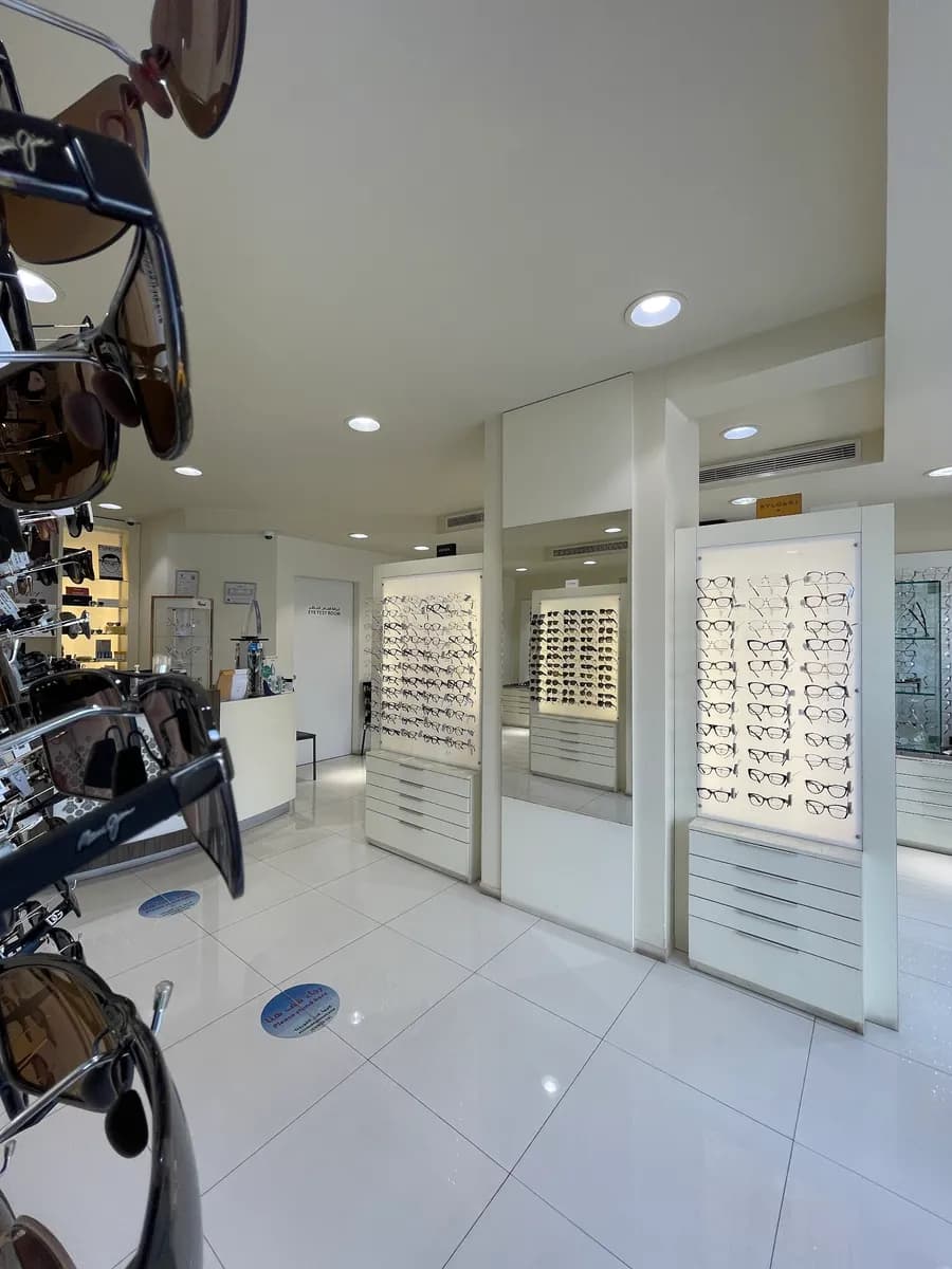 Yateem Optician Bukawara — صورة 8