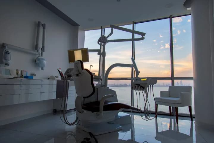 Dazzle Dental Center — صورة 5