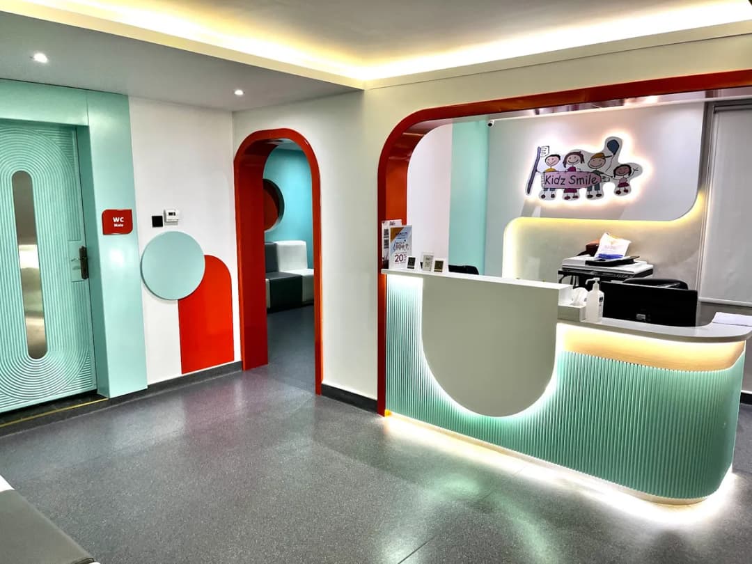Kidzsmile center for family and children's teeth Fintas — صورة 3