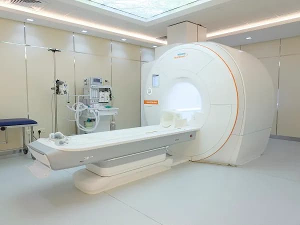 International Hospital — صورة 4