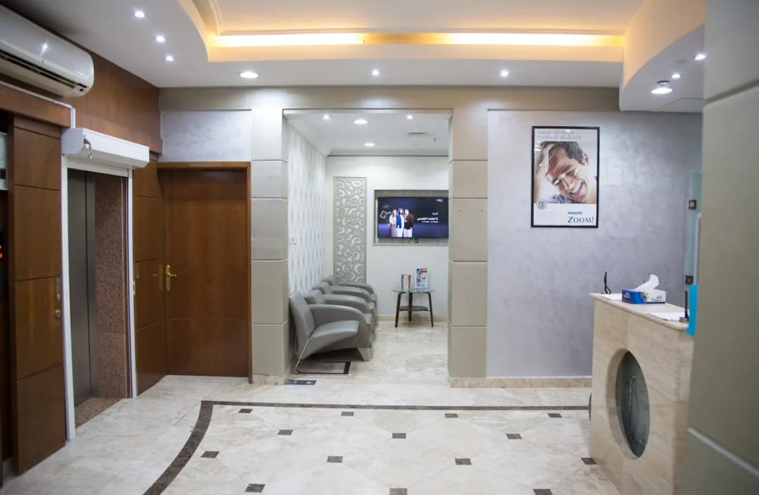 Al Ansari Medical Clinic - Helios Dermatology — صورة 6