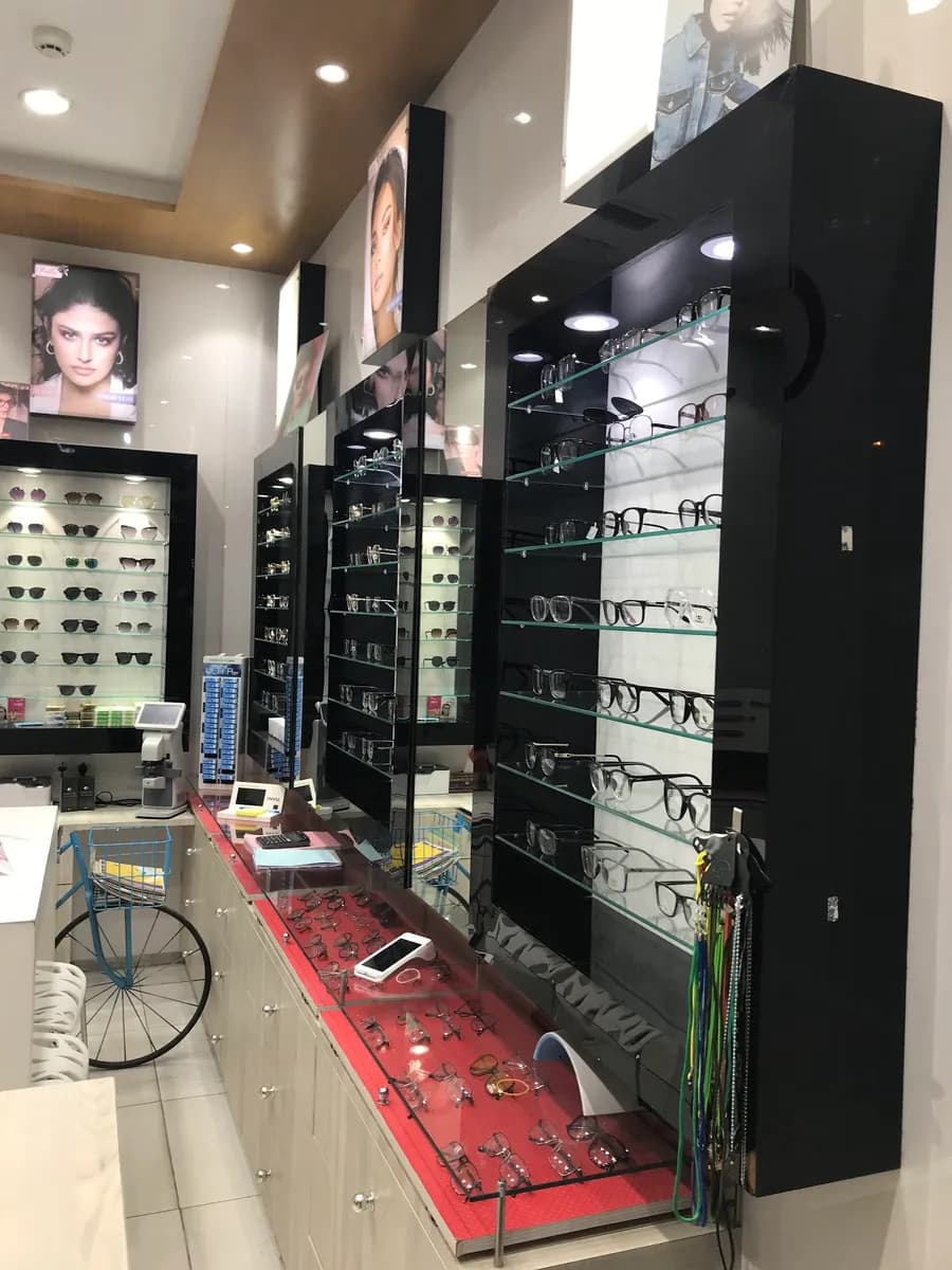 Angel Eye Wear — صورة 4