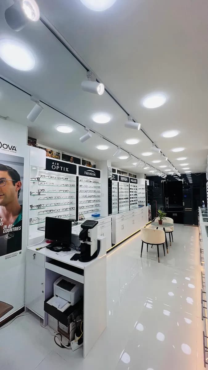 Al Mahra Opticals - Al Wakrah — صورة 8