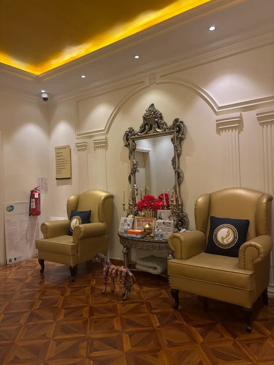Dr. Khoulood Al Mahmoud Dermatology Specialized Center — صورة 3
