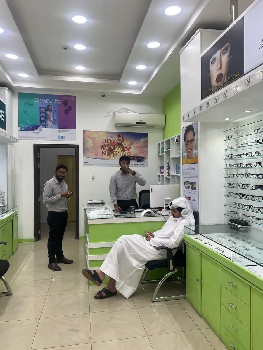 AL IYN OPTICS Alkhor — صورة 3