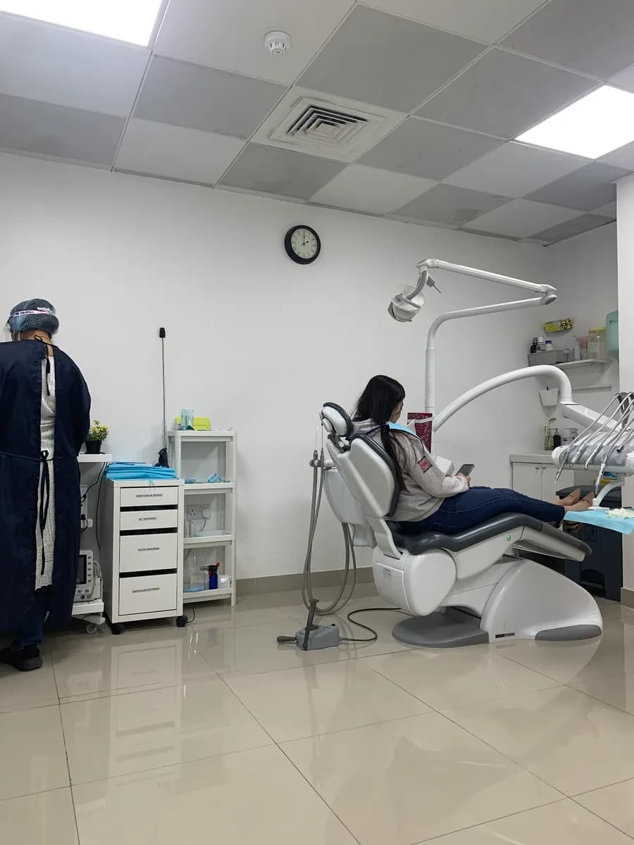 مركز كينغز للاسنان الهلال, CR NO : 79505/4 - ٧٩٥٠٥/٤ — صورة 8