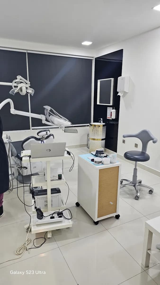 مركز كينغز للاسنان العطية, CR NO: 79505/7 - ٧٩٥٠٥/٧ — صورة 8