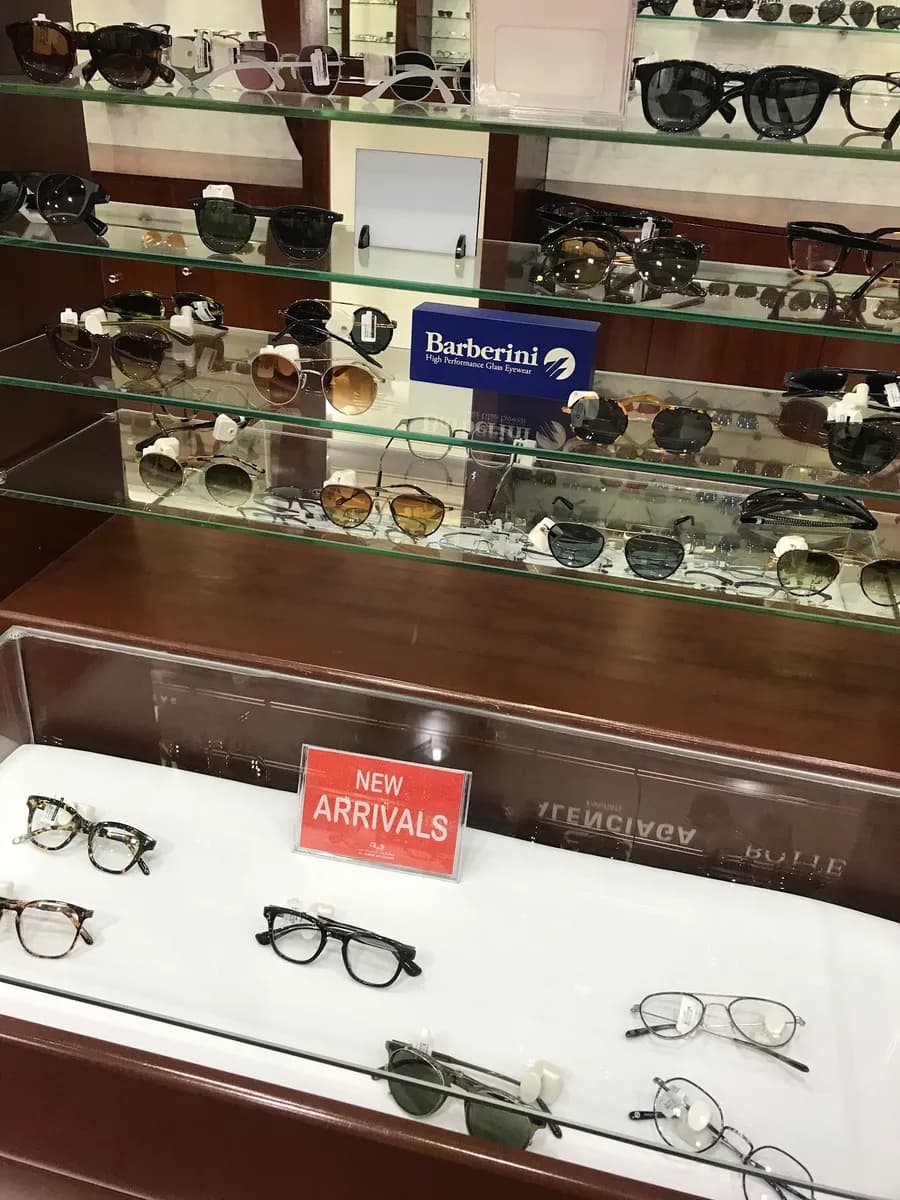 Al Jaber Opticians — صورة 2