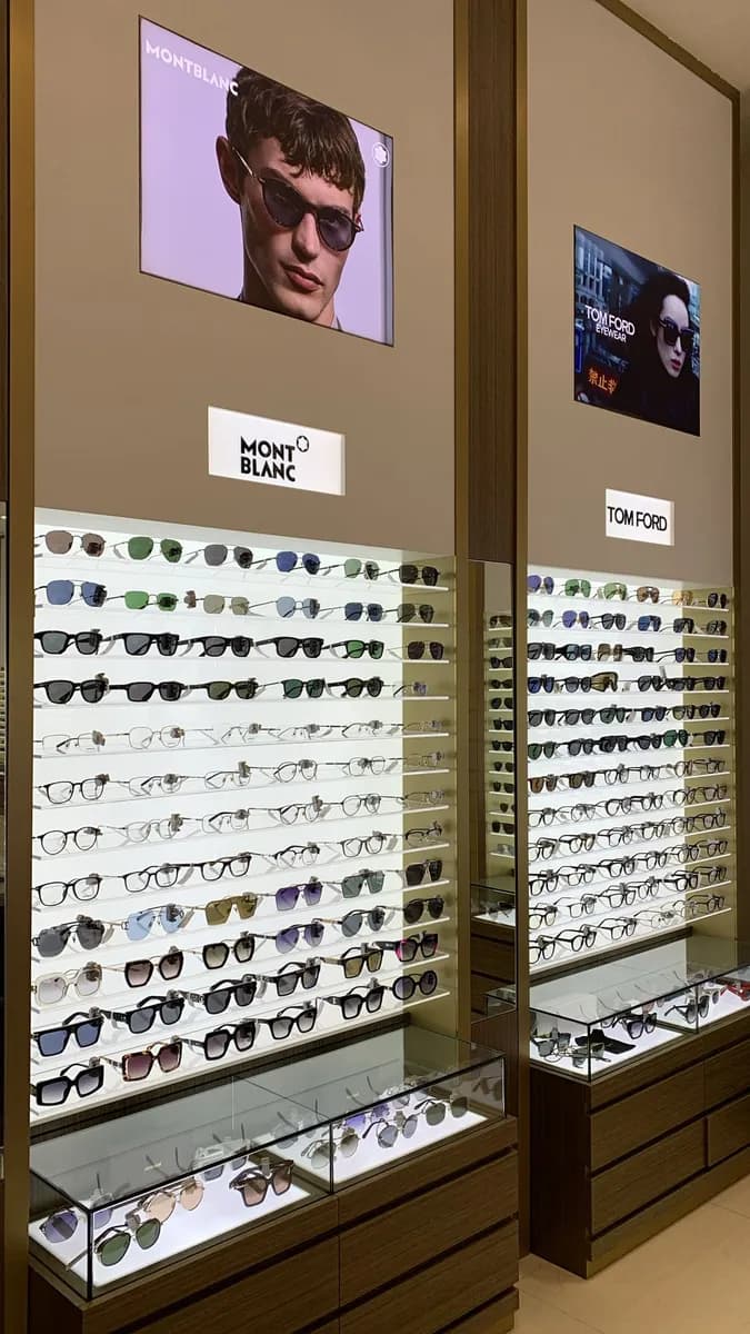 Yateem Optician – Place Vendôme Mall — صورة 4