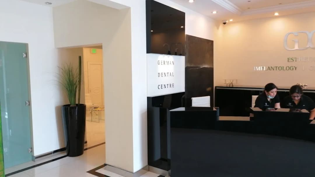 German Dental and Dermatology Centre - Doha Qatar, Dental implants, Invisalign — صورة 5