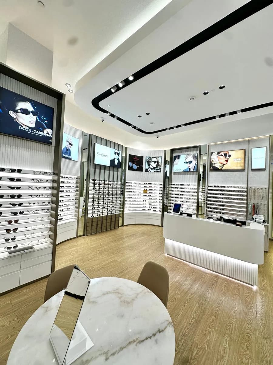 Rivoli EyeZone Optical & Sunglasses Store - Doha Festival City — صورة 2