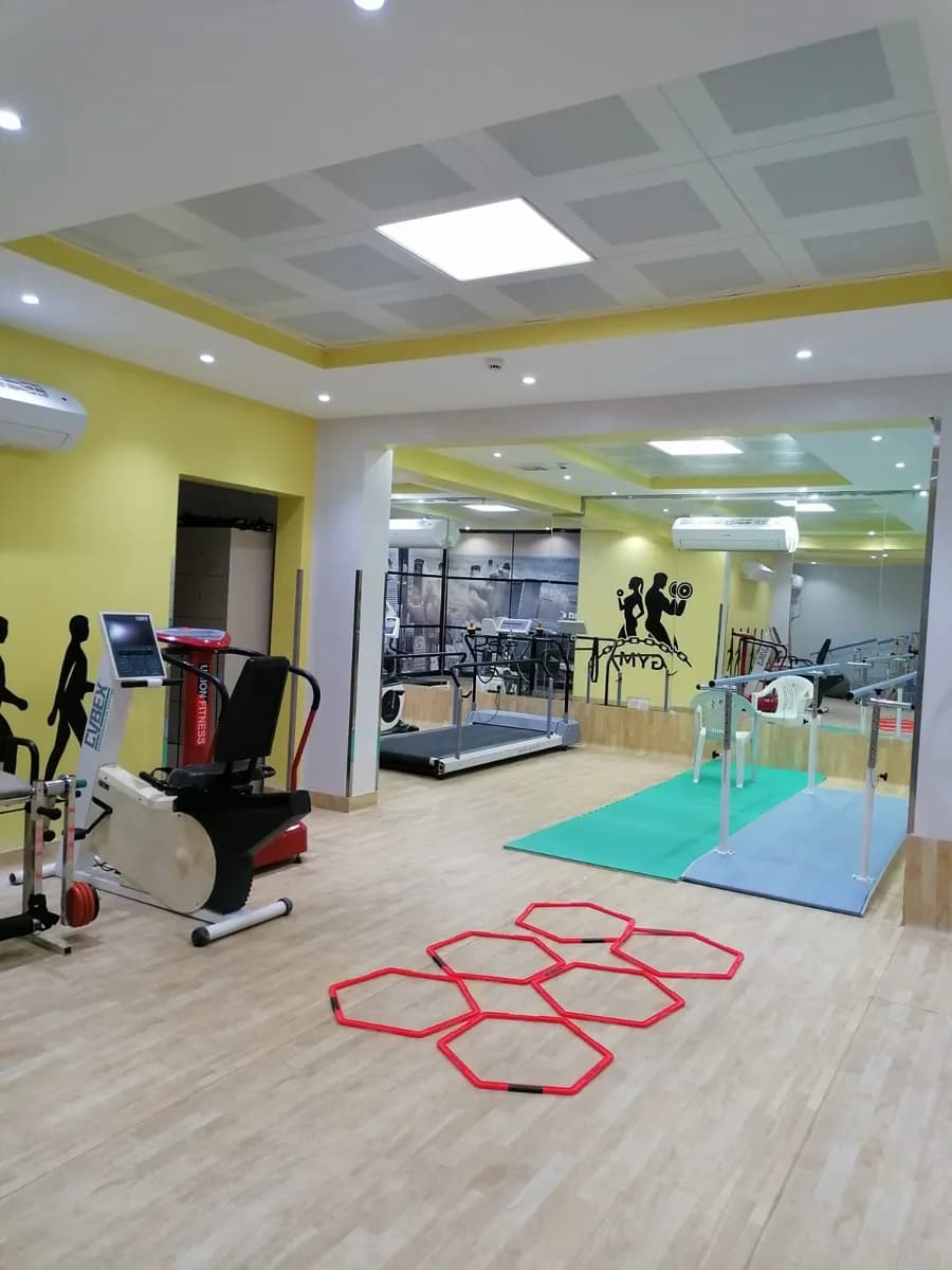 مجمع عزيز الطبى | Aziz Polyclinic — صورة 3