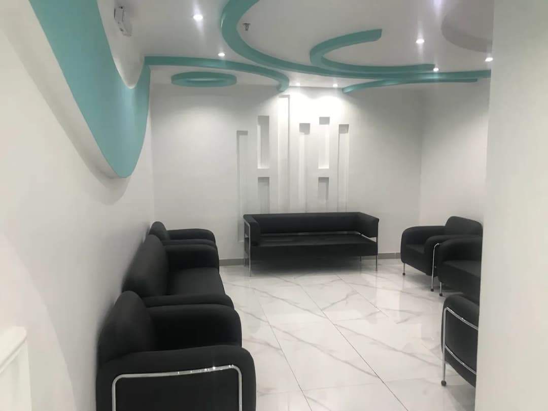 مجمع آراك الرقمي لطب الأسنان Arak Digital Dental Clinics — صورة 4