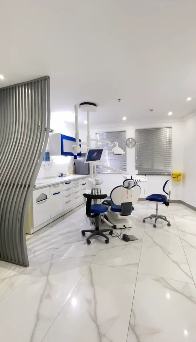 مجمع آراك الرقمي لطب الأسنان Arak Digital Dental Clinics — صورة 8