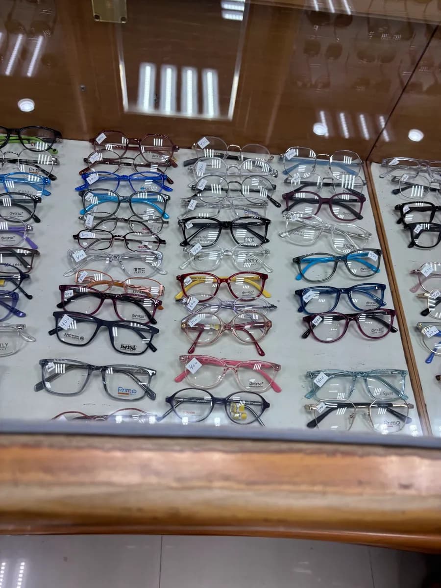 بادغيش للنظارات Badgaish Eyecare — صورة 2