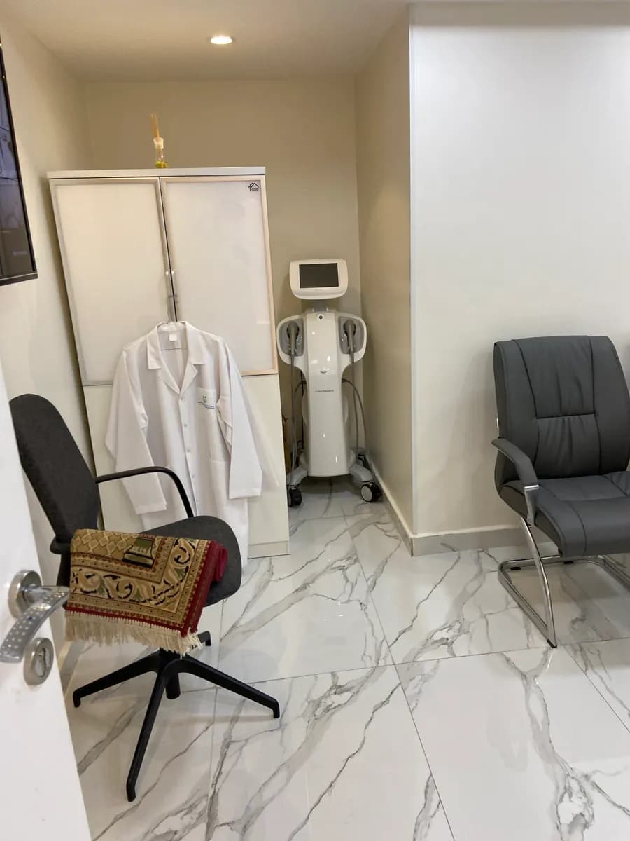 Al Rawnaq Dental and Derma Clinic — صورة 2