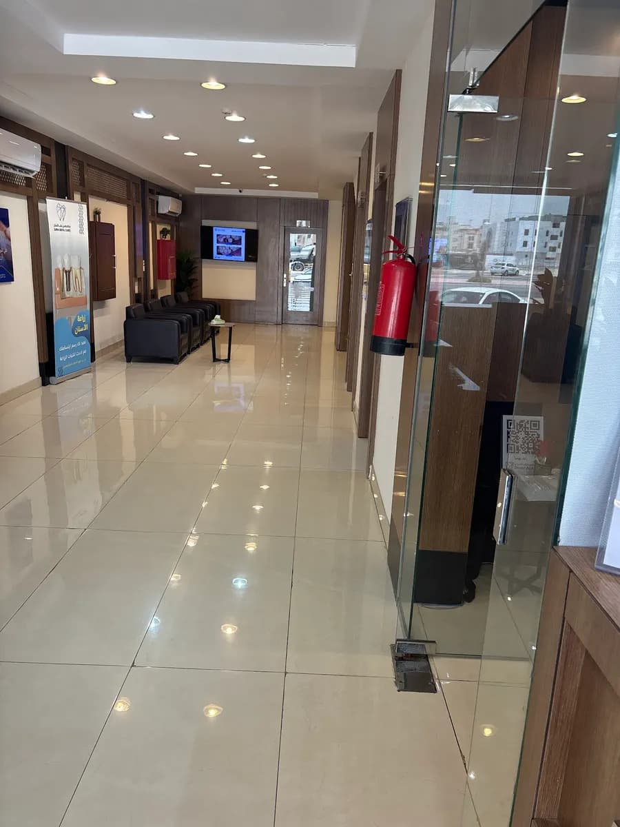 Durrat Alalami Dammam - مجمع درة العالمي لطب الأسنان فرع الدمام