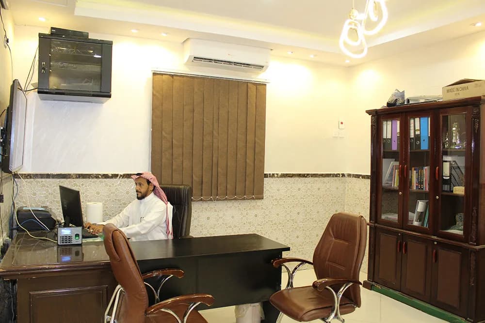 عيادات الحكماء الطبيه & مجمع الحكماء الطبي العام — صورة 4