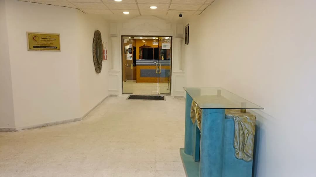 مركز د فايز الباز لطب وتقويم الأسنان Dr Fayez ALBaz Dental Center — صورة 2