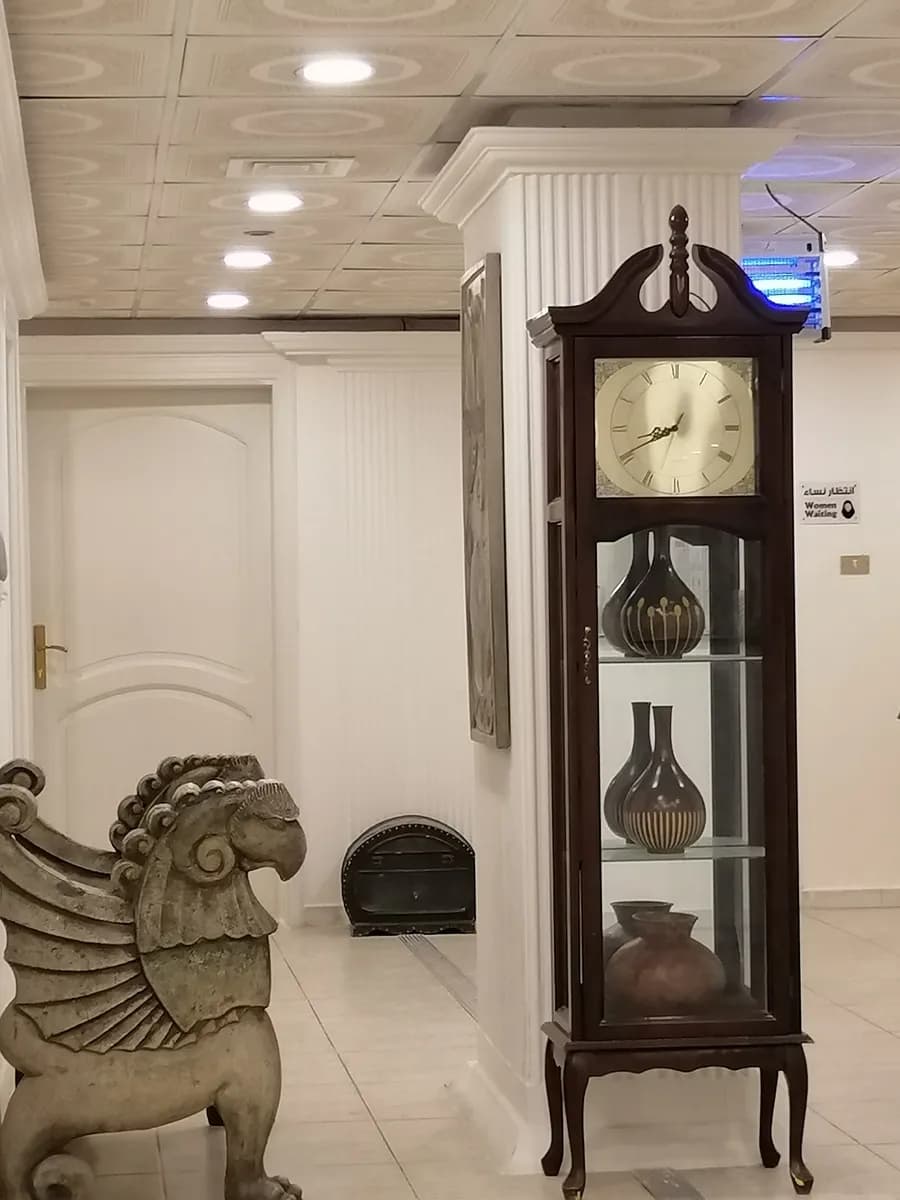مركز د فايز الباز لطب وتقويم الأسنان Dr Fayez ALBaz Dental Center — صورة 5