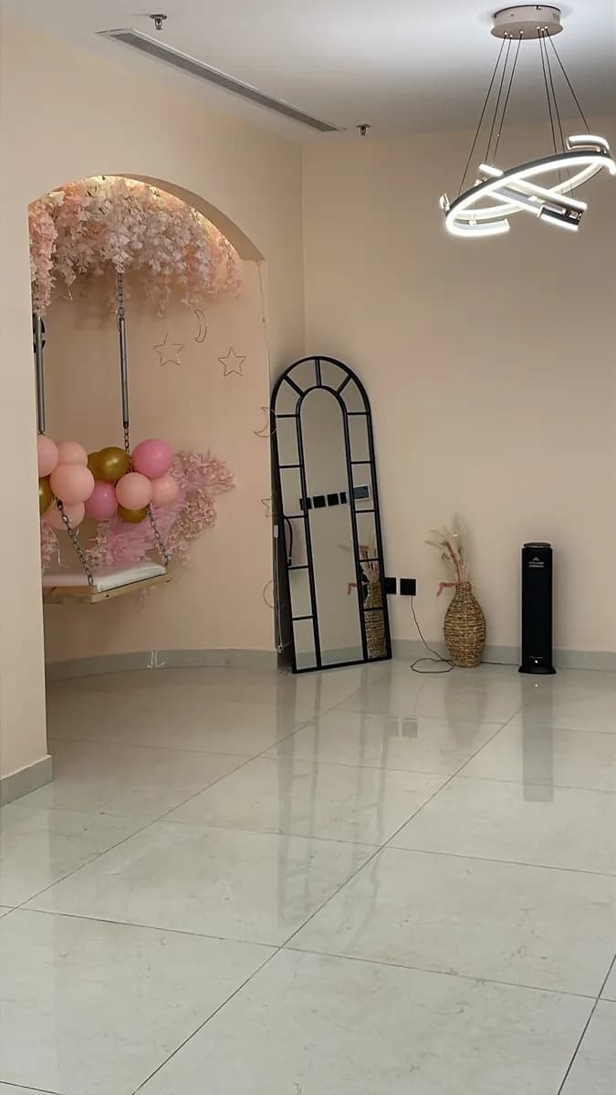 عيادات وصيدليات سيلين (تجميل/ جلدية) — صورة 4
