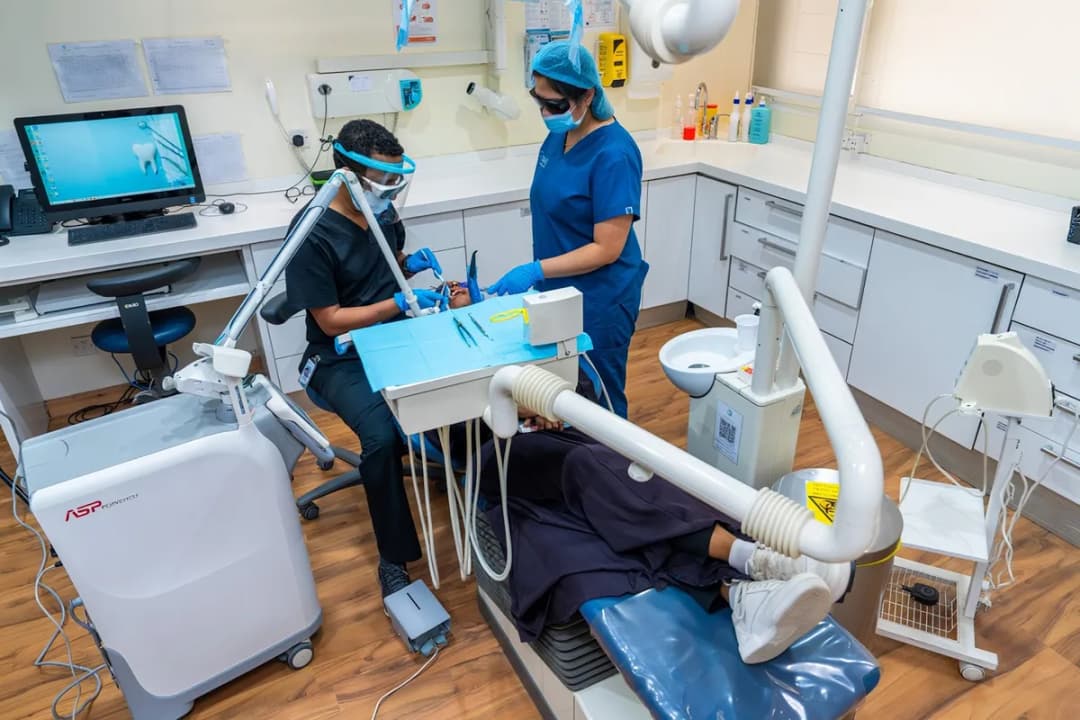 عيادات سافي لطب وتجميل الاسنان - Savvy Dental Clinics — صورة 4