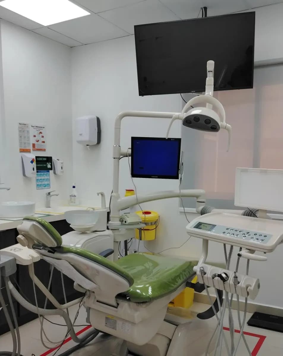 عيادات الفارابي لطب الاسنان — صورة 3