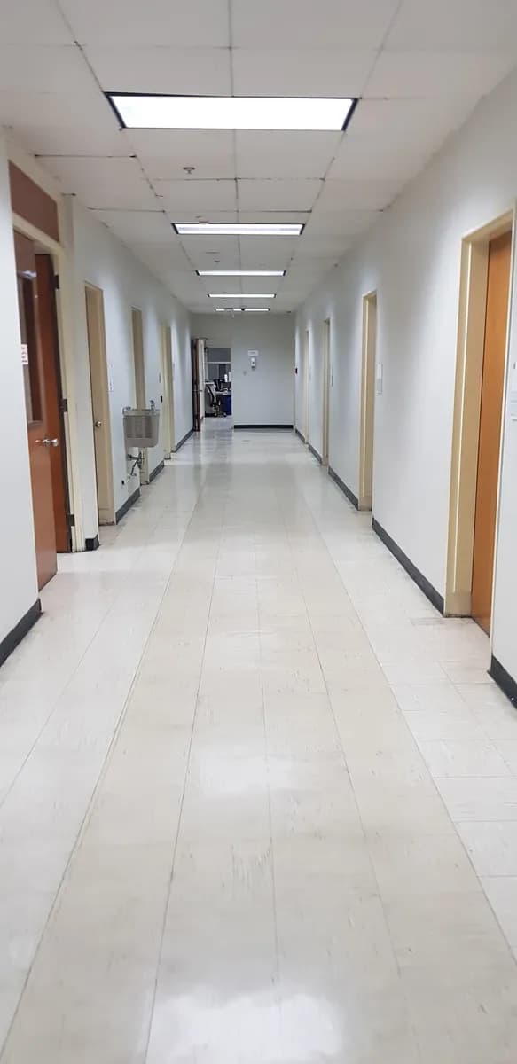Building 27 - The Medical Center — صورة 6