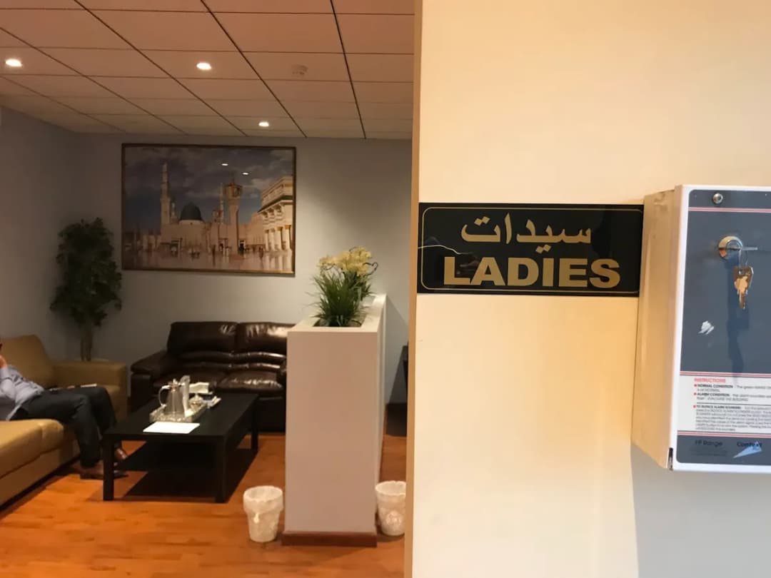 First Lens Clinic — صورة 4