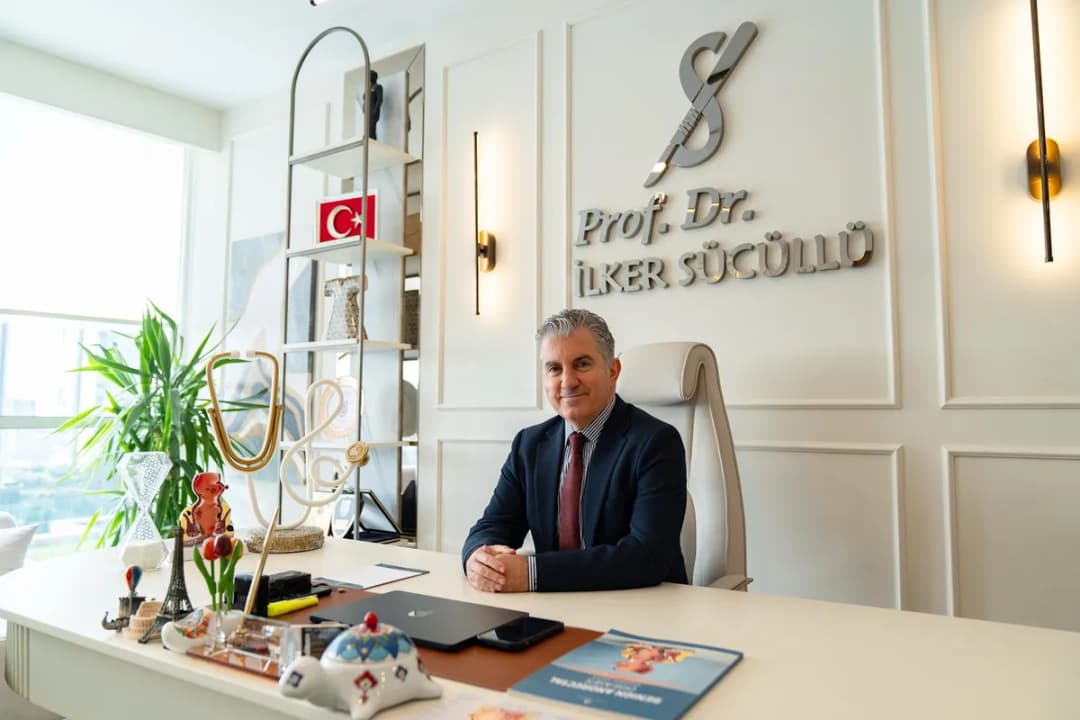 Prof. Dr. İlker Sücüllü | Proktoloji | Hemoroid Tedavisi | Fistül ve Fissür Tedavisi | Kıl Dönmesi