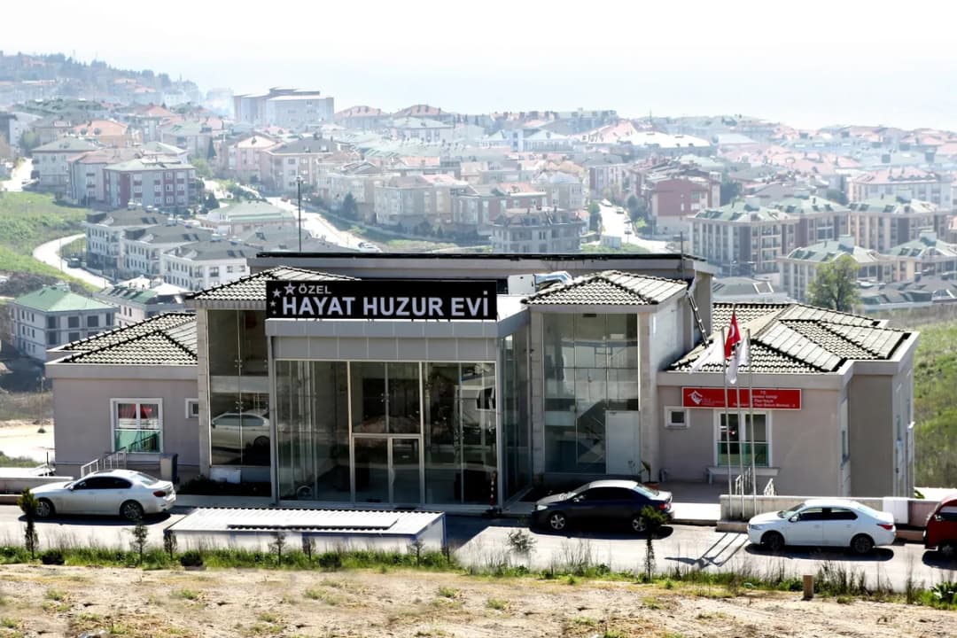 Özel Hayat Huzur Evi Ve Yaşlı Bakım Merkezi