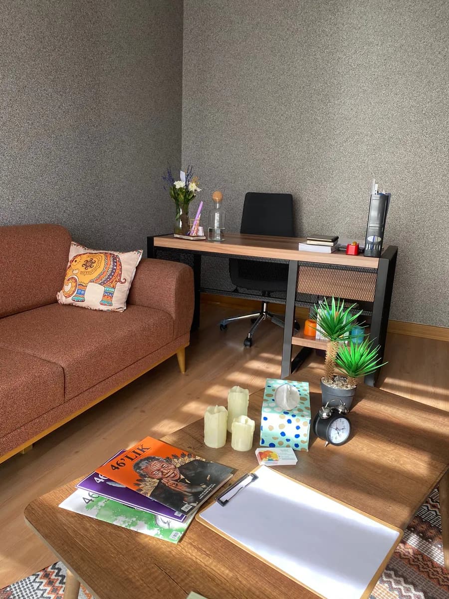 Klinik Psikolog İrem Akkan — Mental Health & Psychology in Istanbul
