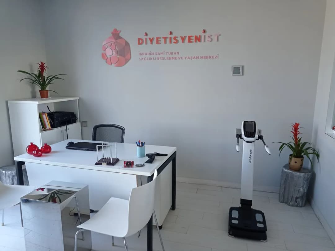 Uzman diyetisyen İbrahim Sami Turan (Diyetisyenist) — Nutrition & Dietetics in Istanbul
