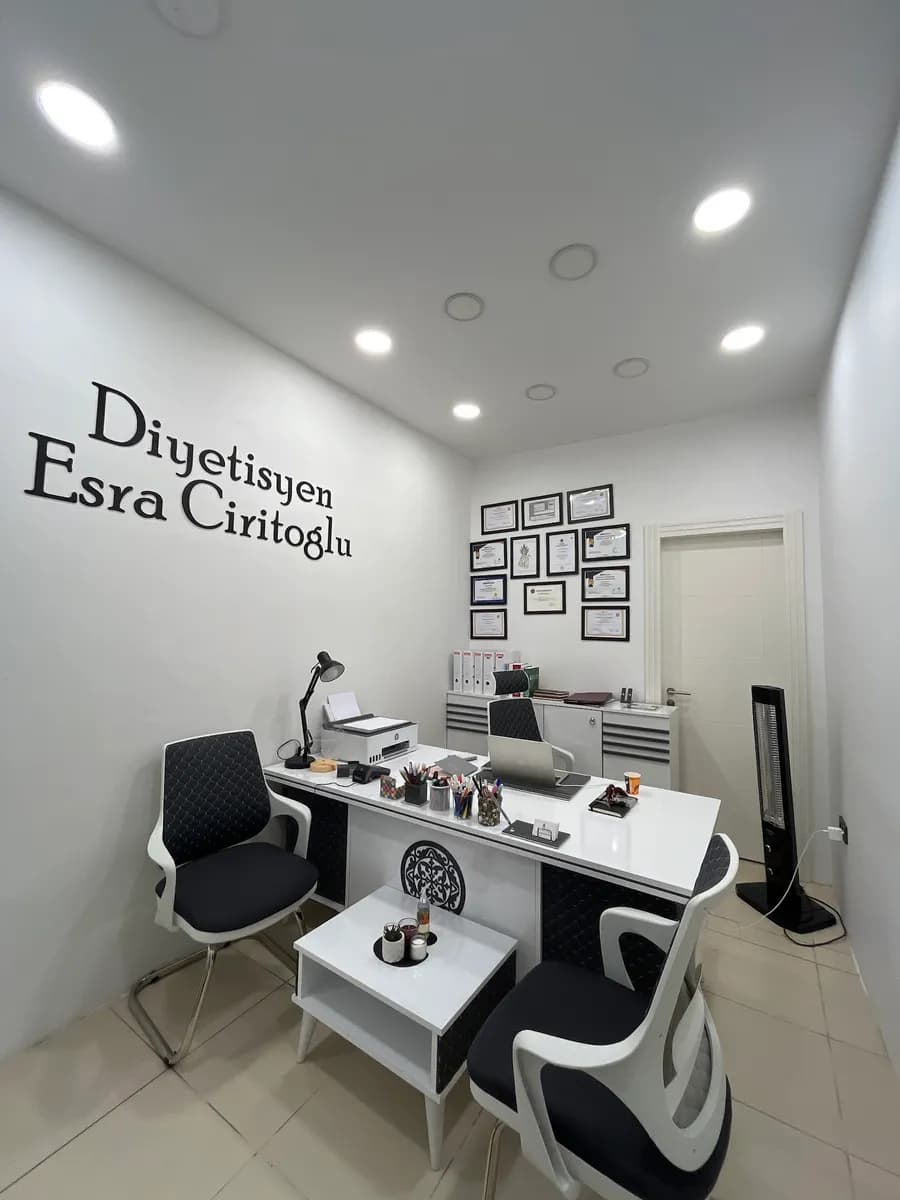 Diyetisyen Esra Ciritoğlu/Sağlıklı Yaşam Merkezi/Maslak Sarıyer Diyetisyen