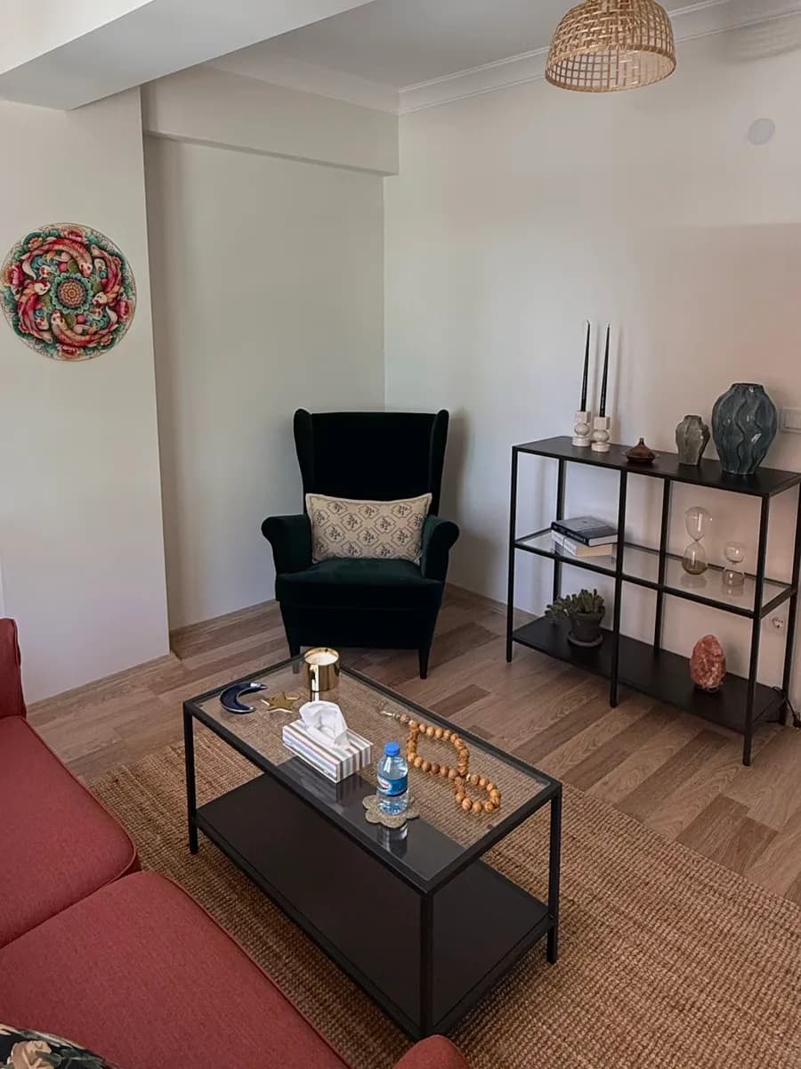 Klinik Psikolog Yeşim Işık — Mental Health & Psychology in Istanbul