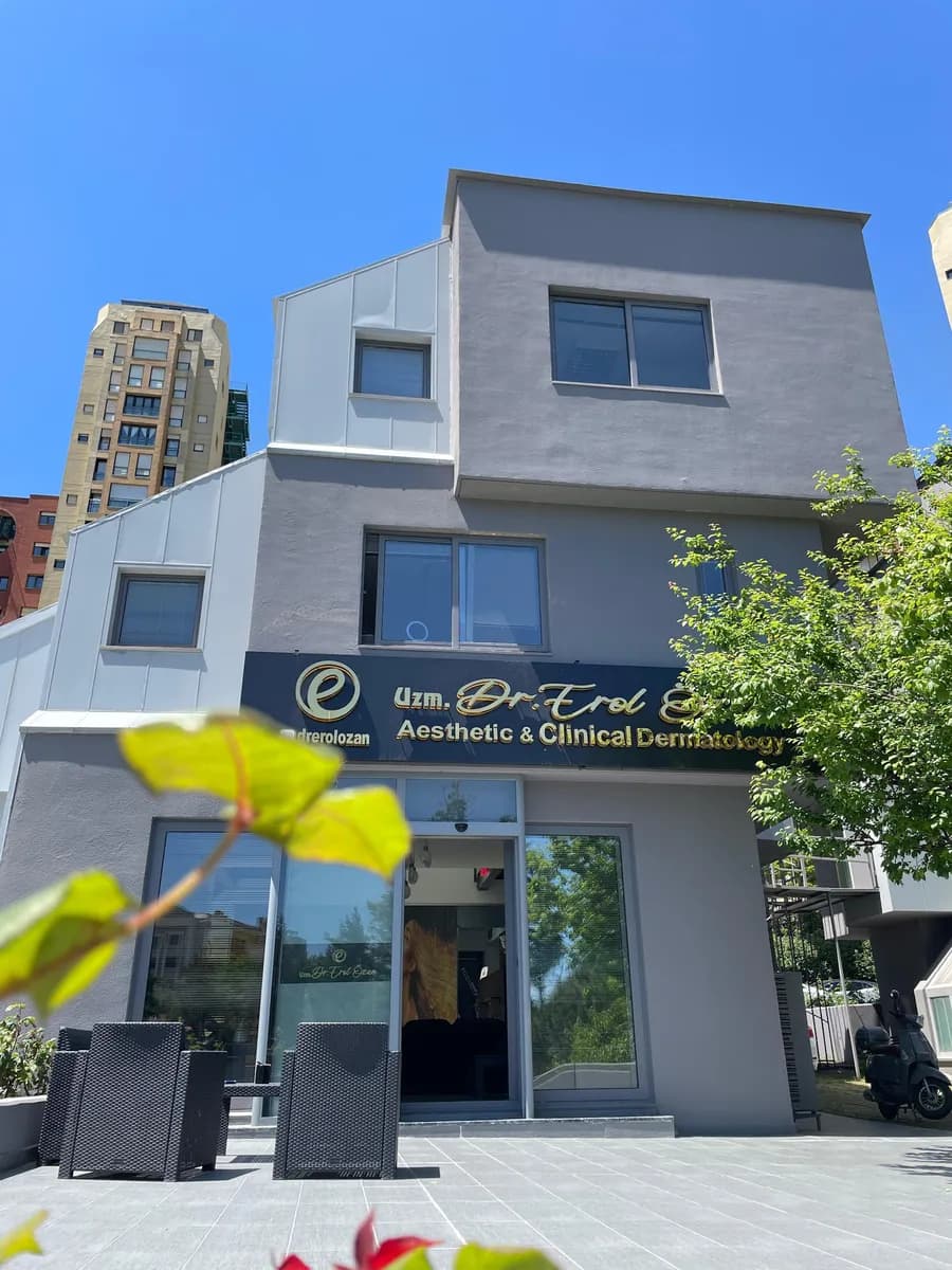 Uzm. Dr. Erol Özan | Estetik ve Klinik Dermatoloji — Dermatology & Skin Care in Istanbul