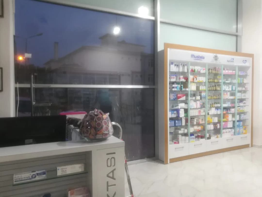Meral Öztürk Eczanesi — Eye Care & Ophthalmology in Istanbul
