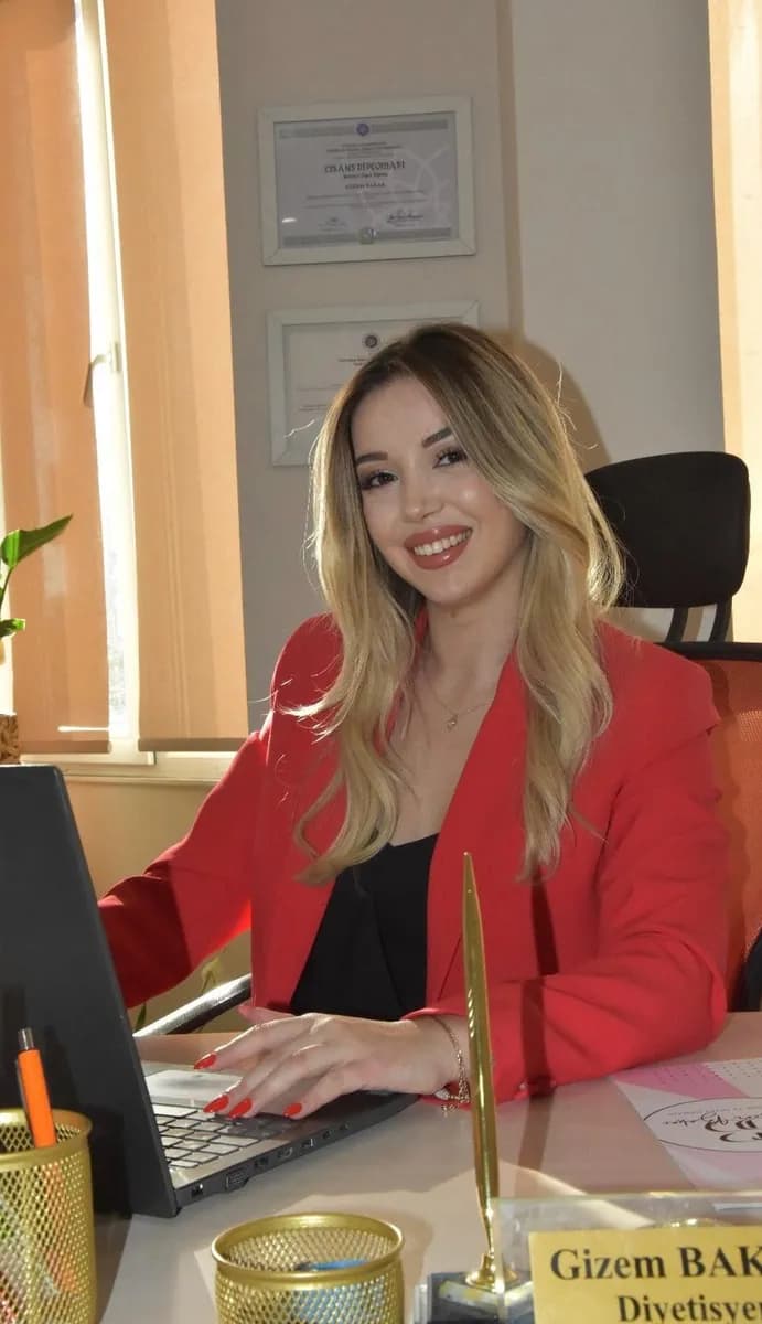 Diyetisyen Gizem Bakar Beslenme ve Diyet Danışmanlığı — Nutrition & Dietetics in Istanbul