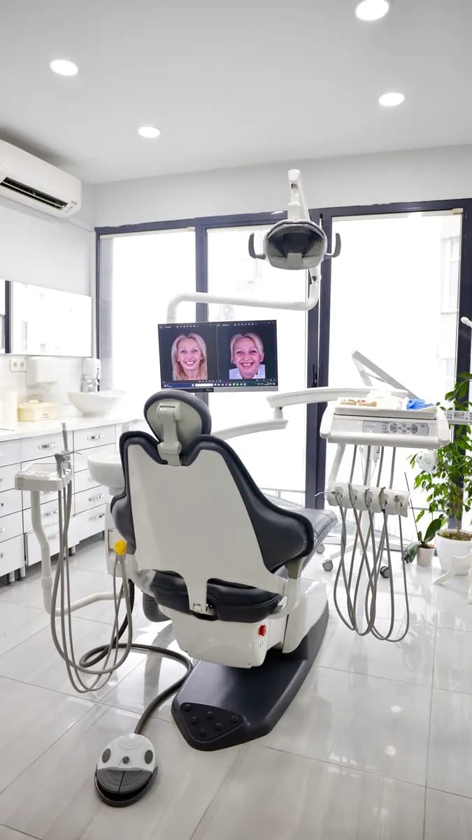 DentX Küçükköy Ağız ve Diş Sağlığı Polikliniği