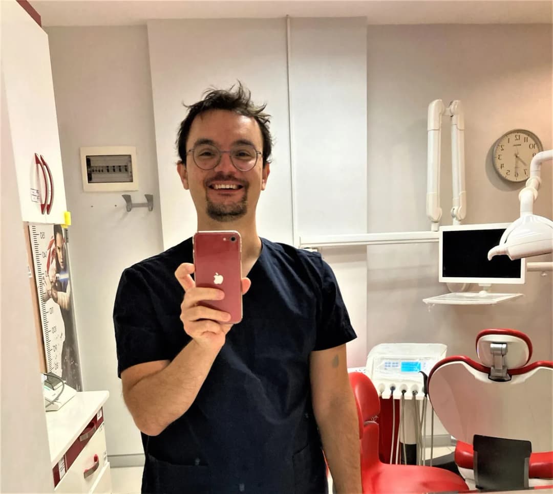 Dr. Sarp KAYA | Çocuk Diş Hekimi — Dental Clinics in Istanbul
