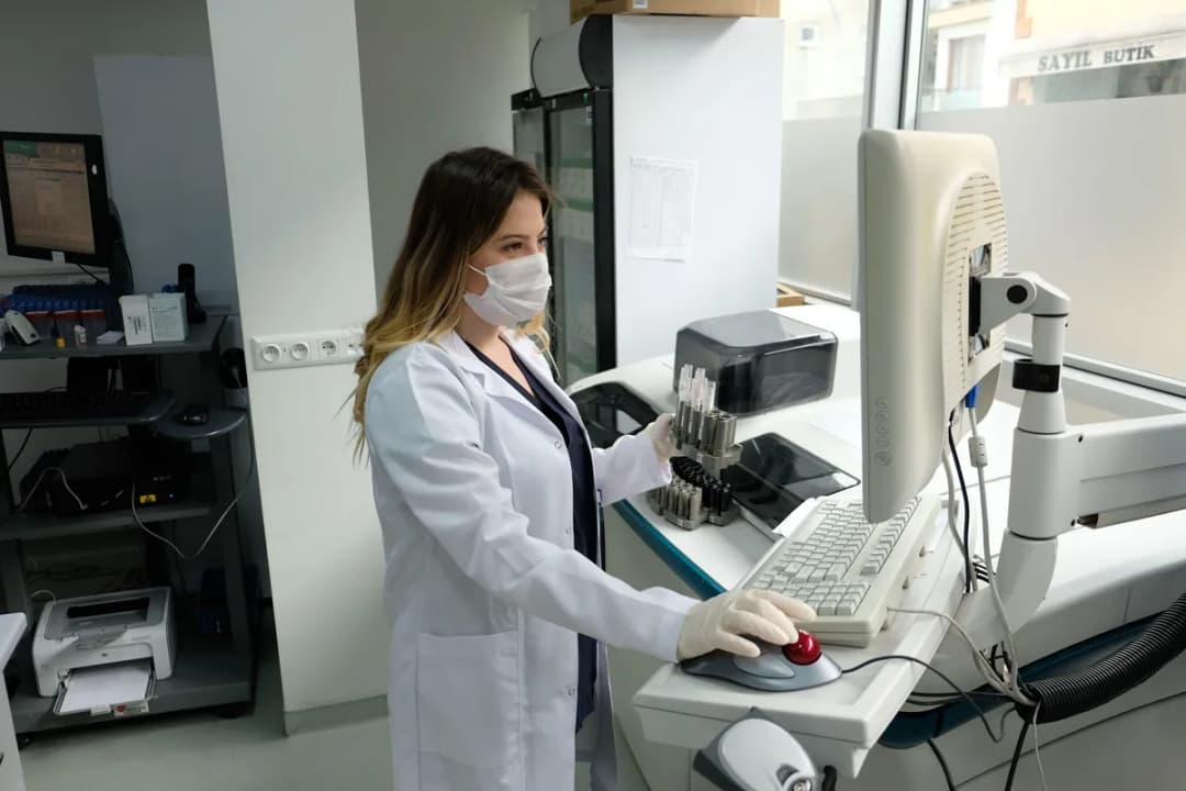 Ultralab Tani Laboratuvari — Labs & Diagnostics in Istanbul