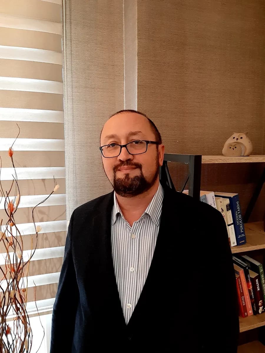 Beylikdüzü Çift Terapisti, Evlilik Terapisti, İlişki Terapisti - Serhat DAMAR — Mental Health & Psychology in Istanbul