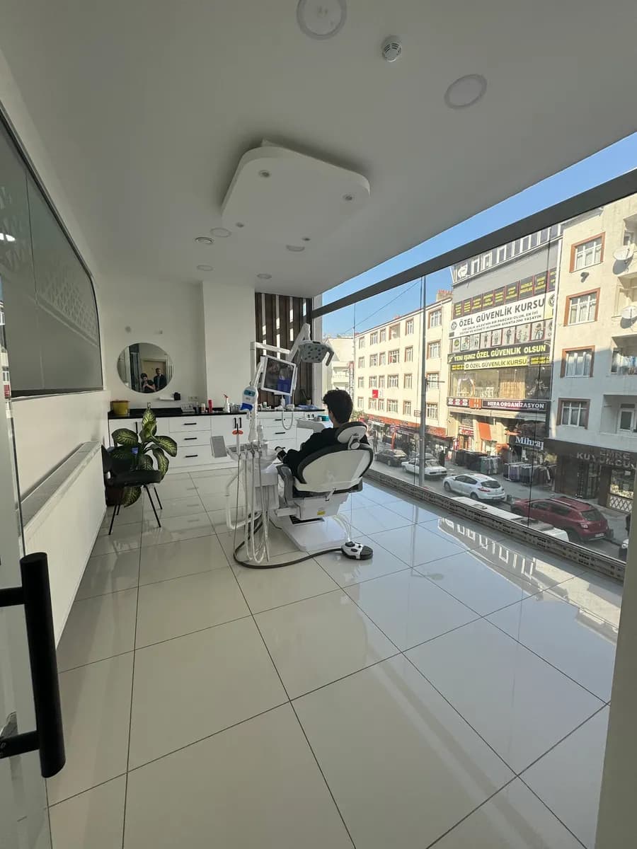 Yeni Gülüş Ağız Diş Sağlığı Polikliniiği — Dental Clinics in Istanbul