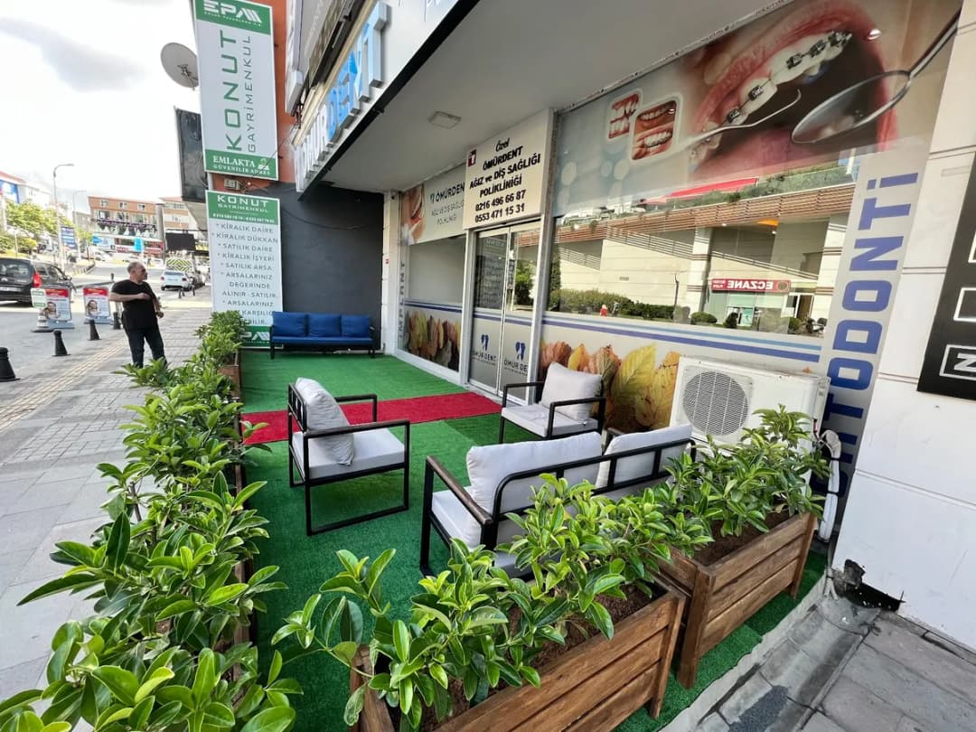 Özel Ömürden ağız ve diş sağlığı polikliniği — Dental Clinics in Istanbul