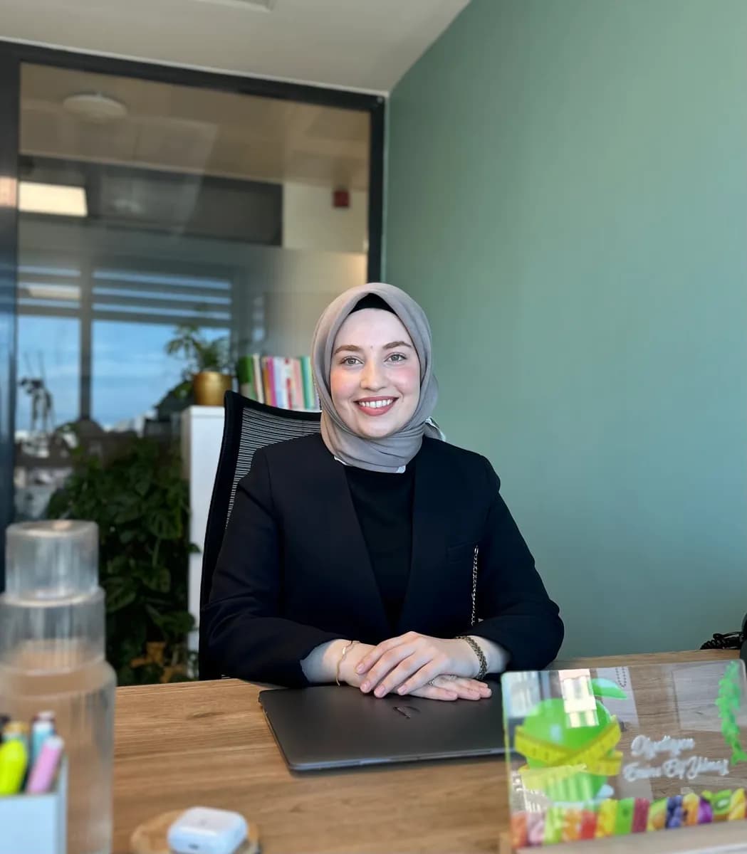 Uzman Diyetisyen Emine Elif Yılmaz Demir Özel Sağlık Hizmet Birimi — Nutrition & Dietetics in Istanbul