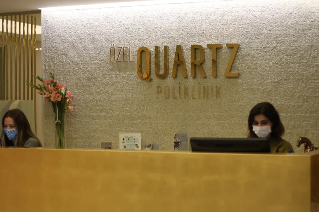 Quartz Clinique | Botoks | Dudak Dolgusu | Liposuction | Morpheus 8 | Sıvı Yüz Germe | Eksozom Saç Tedavisi — Cosmetic & Plastic Surgery in Istanbul