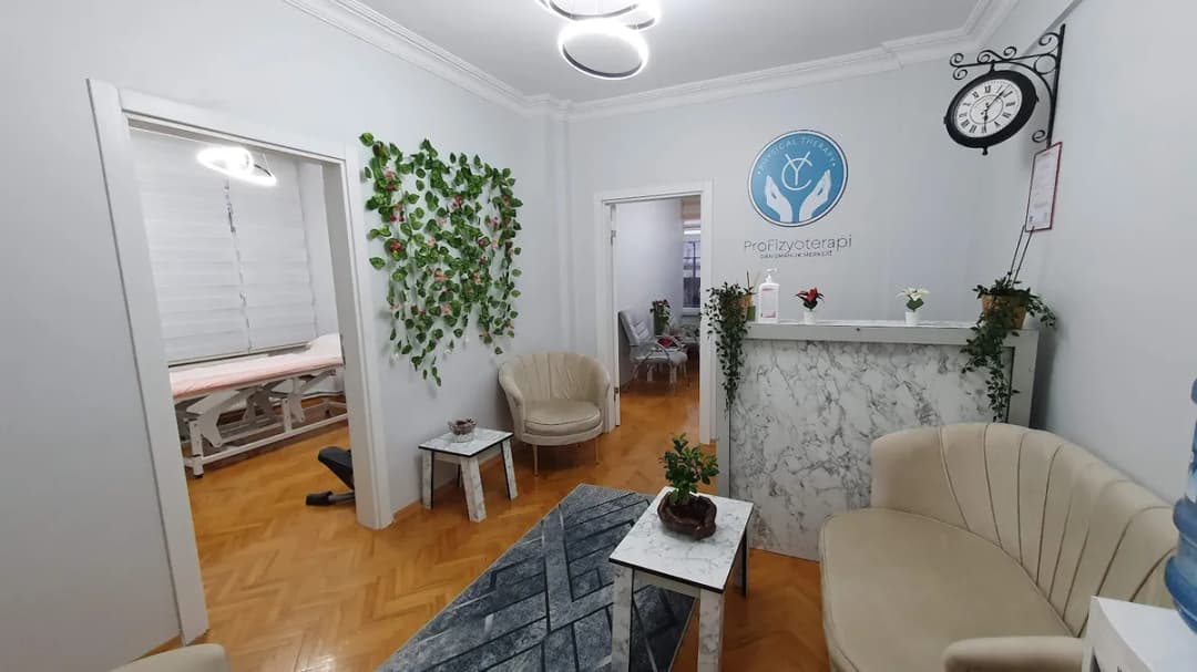 Pro Fizyoterapi Fizik Tedavi Fatih Çapa Topkapı Fizyoterapist Physical Therapy Physiotherapy Çapa Pilates — Physiotherapy & Rehabilitation in Istanbul